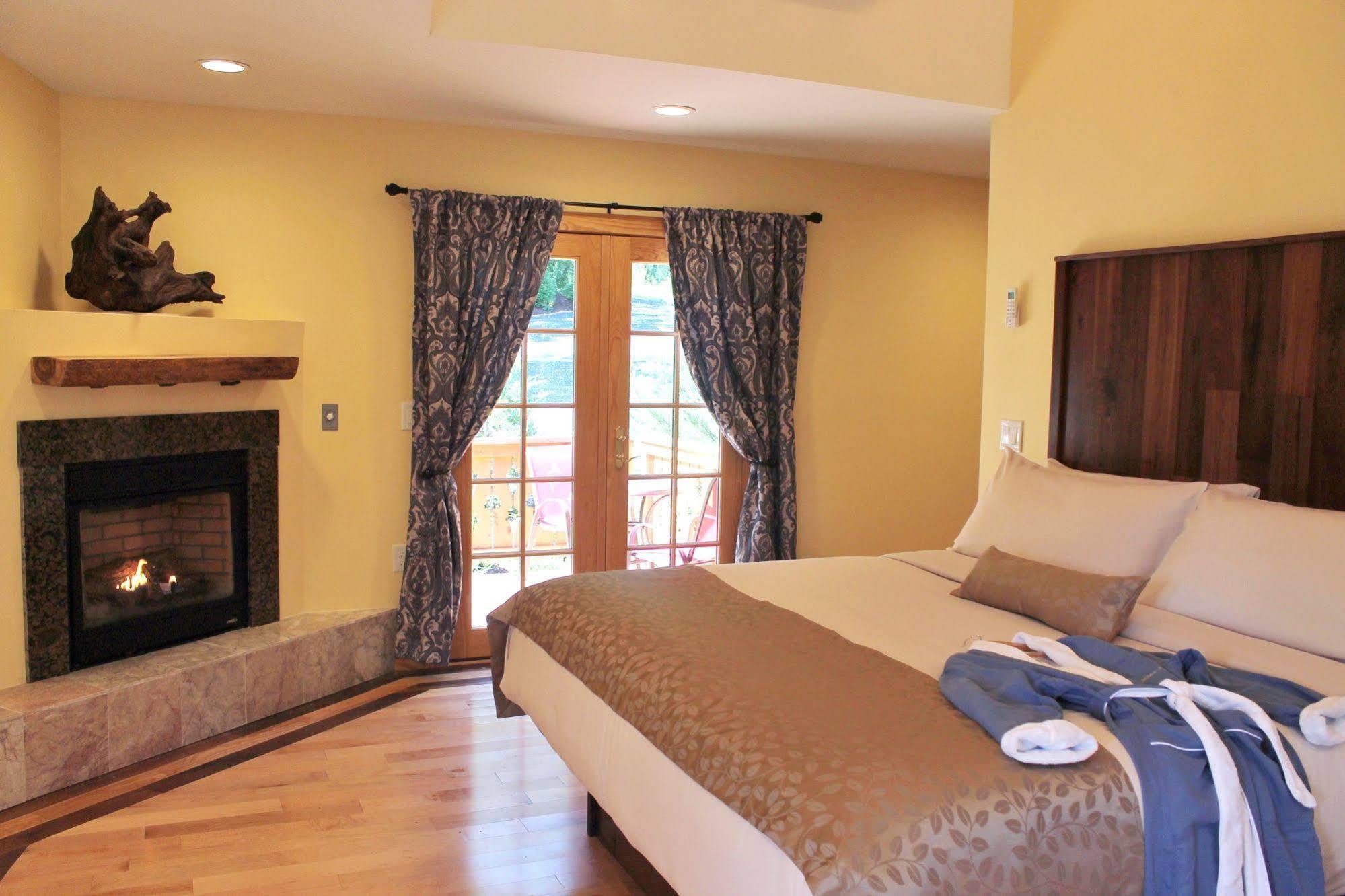 Fenton Inn Nellysford Екстер'єр фото