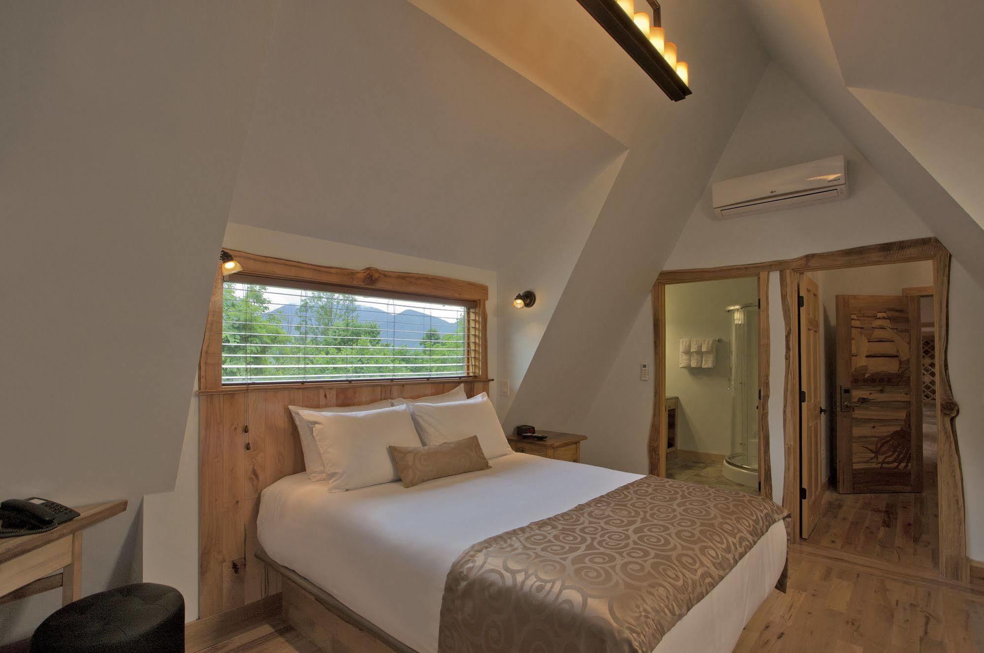 Fenton Inn Nellysford Екстер'єр фото